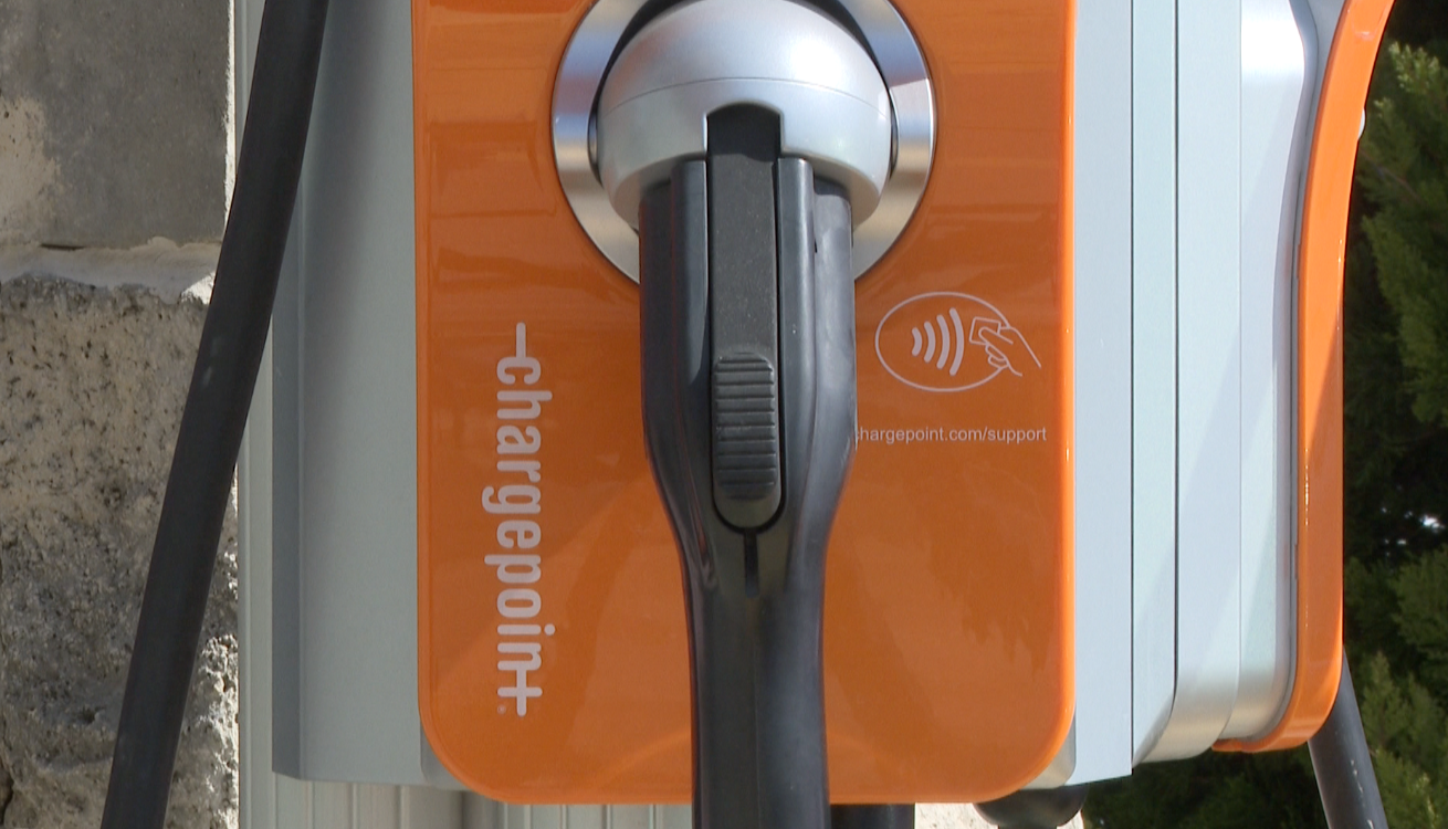 De Soto could join Johnson County cities with electric vehicle charging stations